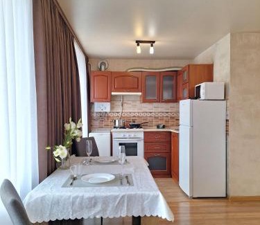 Svitlogirske Apartamento | Двокімнатна квартира навпроти Театру Гоголя у центрі Полтави Мережа AlexApartments Документи для відряджень Безконтактне заселення цілодобово