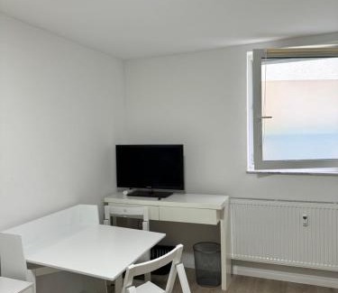 Villingen-Schwenningen Casa | Möbliertes Zimmer
