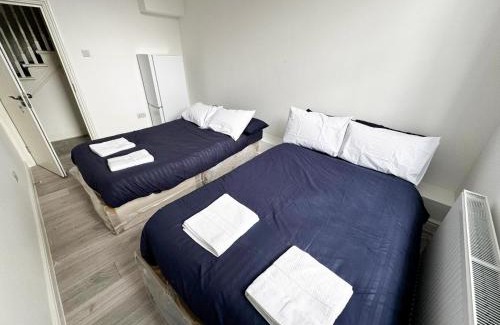 Brent Casa | 149 budget guesthouse