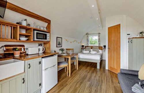 Wing Casa | 1 Bed in Brampton 57158