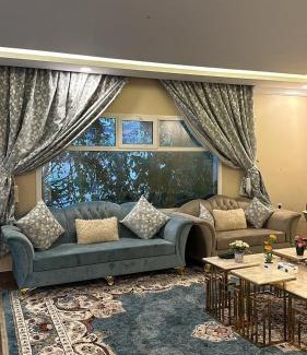 Taif Chalet De Esquí | شاليه باقه ورد الطائف