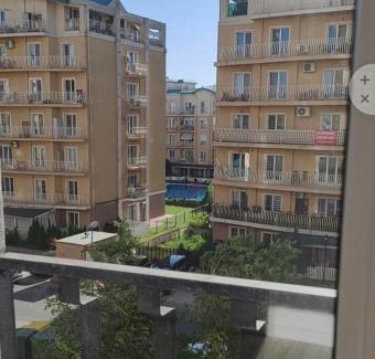 Stefanestii de Jos Apartamento | Zen by the pool Cosmopolis