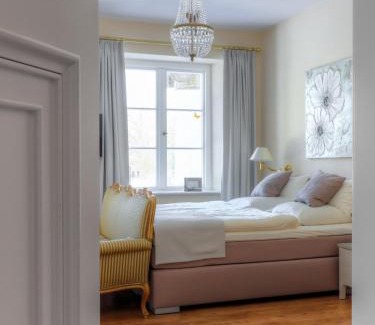 Vellahn Apartamento | Goldene Zeiten im Gutshaus Tüschow