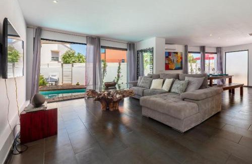 Ciudad de Ibiza Cama Y Desayuno | Ático de 2 plantas con piscina privada - Estancia de lujo cerca de Port BnB