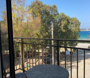 Cesme Hotel | Çağdaş Otel