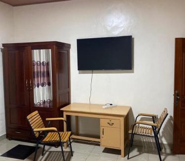 Kigali Cama Y Desayuno | Kigali Freedom Hotels