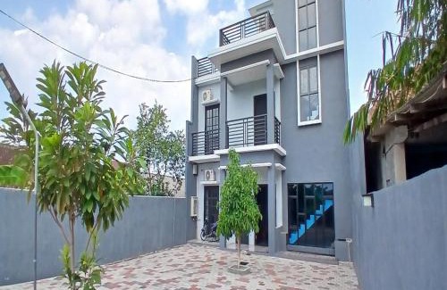 Depok Hotel | RedDoorz at Griya Athaya Maguwoharjo Yogyakarta