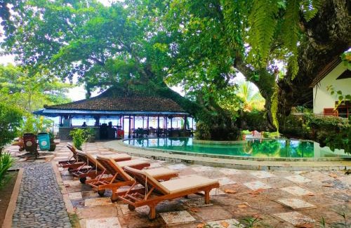 Cisolok Complejo | The Joglo by Ketapang