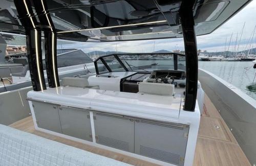 7th Arrondissement Alquiler De Eote | Yacht Med 42