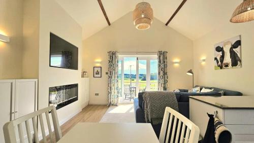 Market Drayton Casa | Pass the Keys Historic Barn Conversion- Your Countryside Retreat