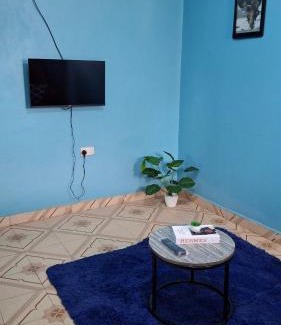 Ngelani Casa | Purple building