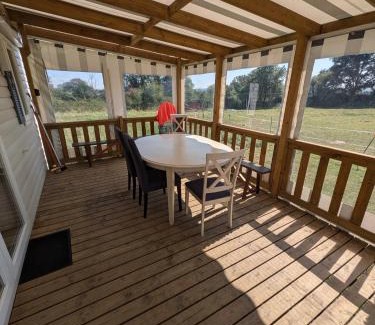 Mortagne-sur-Sevre Otro | Mobil home 4x8m et terrasse 18m2