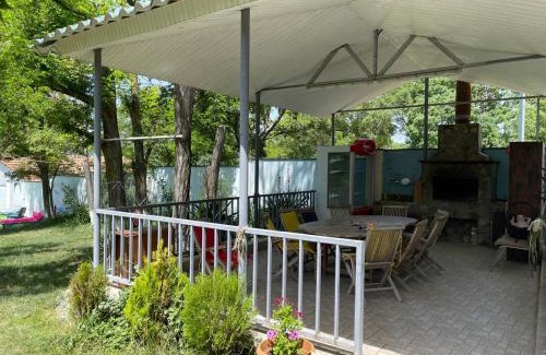 Bazaleti Casa | A house by the lake