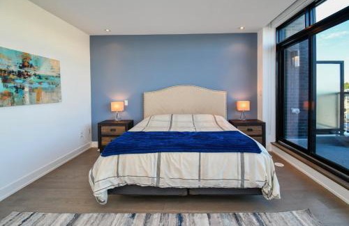 Innisfil Casa | 3 Bed Waterfront Townhouse Private Dock