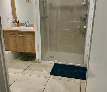Cenon Casa | Chambre confortable
