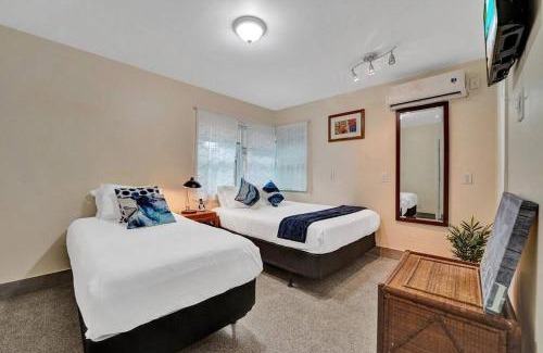 North Beach Apartamento | Hollywood Broadwalk, Beach Walk & Family Vacation