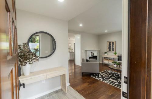 Parkland Casa | Comfy Twin Beds in Tacoma