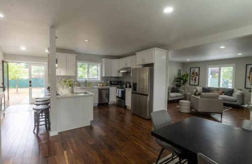 Parkland Casa | Comfy Twin Beds in Tacoma