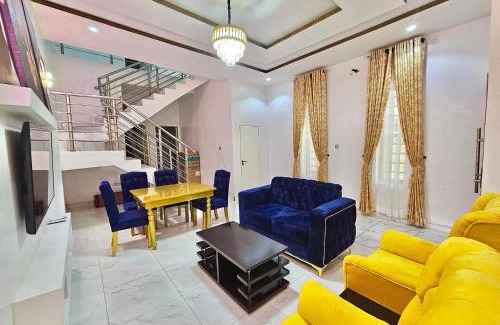 Ajah Casa | Blessed Rest Apartment