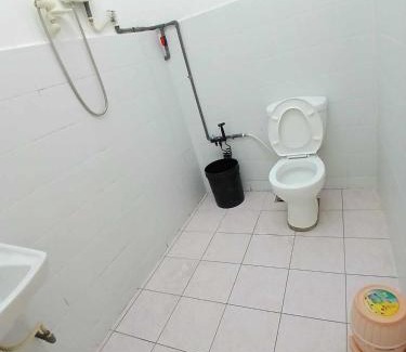 Kota Kinabalu Casa | Sainah's Master Room