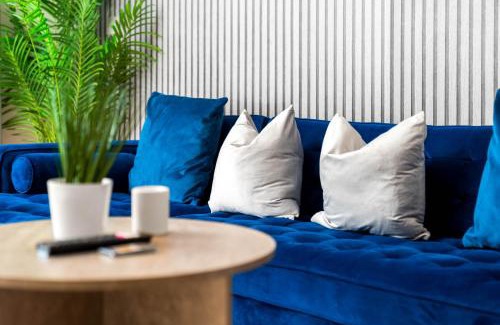 Theatreland Birmingham Apartamento | Stylish City Centre Apartment - Secure Parking - Balcony - Arcadian - Chinatown - 43A