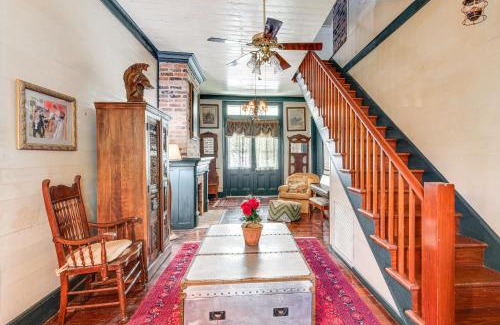 New Roads Casa | Whimsical New Roads Home Less Than 1 Mi to Main Street!
