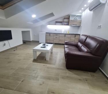 Inija Apartamento | Stan na dan