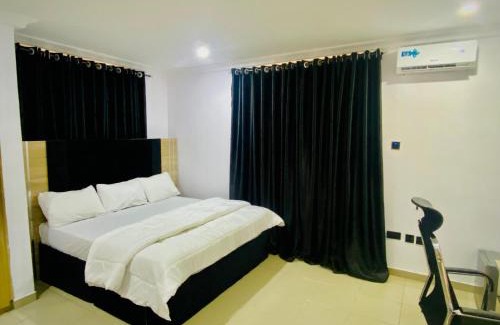 Ofin Hotel | The Stallion Suites