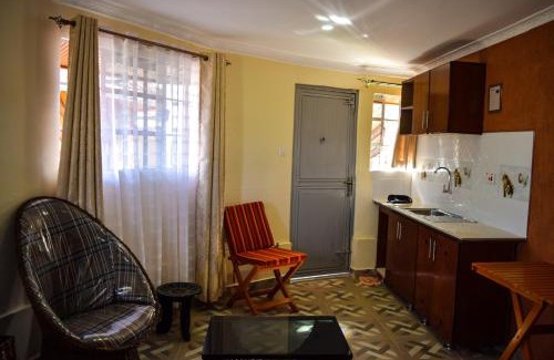 Kajiado County Hotel | Rhino Cottages & Retreat
