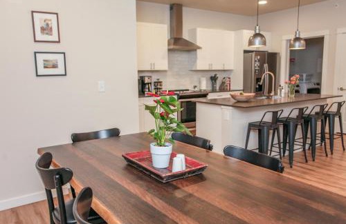 Livingston Casa | Livingston Condo
