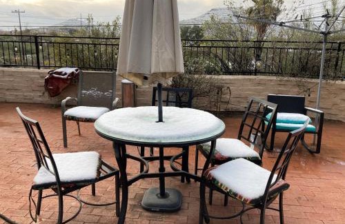Tucson Casa | Desert retreat close to downtown/ U of A, 1-10