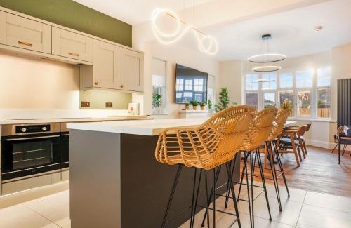 Borth Casa | Pass the Keys Breathtaking holiday home packed with amenities