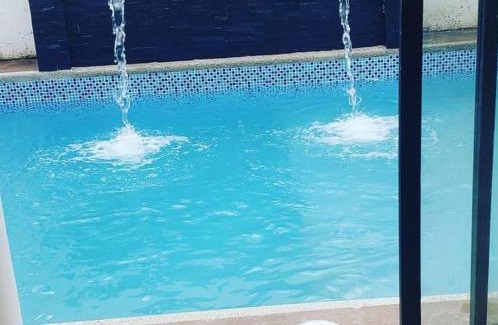 Lorenzo de Garaicoa Villa | Duran casa con piscina un solo ambiente
