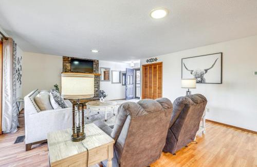 Bella Vista Casa | Charming Bella Vista Townhome Near Lake Windsor!