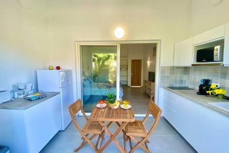 Cul de Sac Casa | Beautiful suite S14 pool next to Pinel Island