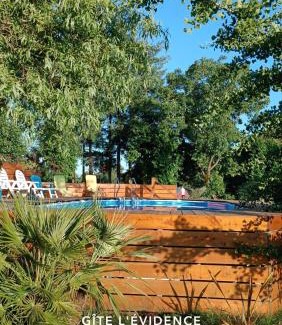 Saint-Caradec-Tregomel Apartamento | Gîte L'évidence