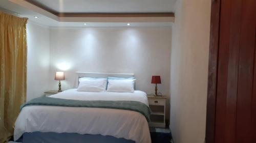 Greater Johannesburg Metropolitan Area Casa | Russell's Rest Rooms