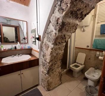 Montenero Val Cocchiara Casa | La Casa di pietra
