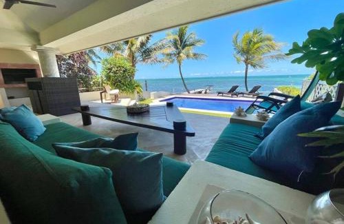 Zona Hotelera Casa | 6BR Ocean Front Hotel Zone Luxury House