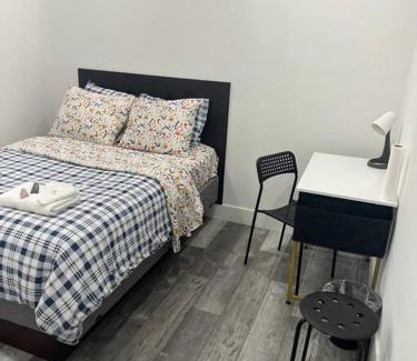 East Parkside Apartamento | Cozy Apt\ Sleeps 5 \ 1717 Apt 2