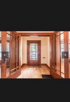 Lansing Casa | Old fashioned Crafted house