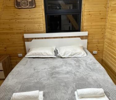 Karakol Cama Y Desayuno | Bosogo