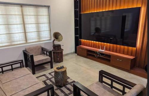 Ettumanoor Casa | Swimming Pool Naalkett Tharavad Villa with nice Ambience