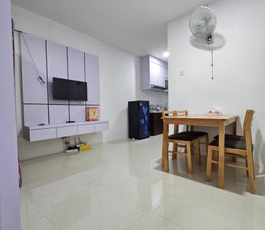 Lubuk Baja Apartamento | Moonlight At Formosa Residence Nagoya lvl15