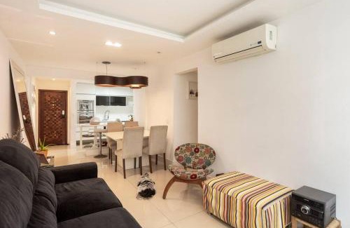 Icarai Apartamento | Apartamento charmoso em frente a praia de Icaraí