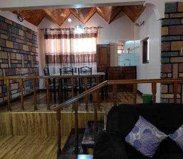 Kisii Cama Y Desayuno | ZACK'S SERENE SUITES