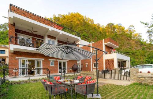 Kaul Complejo | The Rizz Luxury Resort - Bhimtal