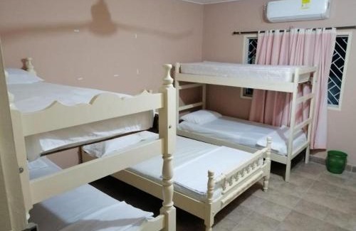 Covenas Hotel | Hostal Coveñas Inn