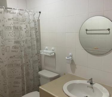 Kathu Apartamento | 84 Bar & Guest House Room 1