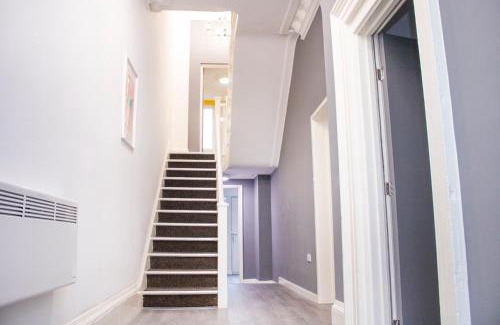 Moffat Casa | Chill Nexus Oasis